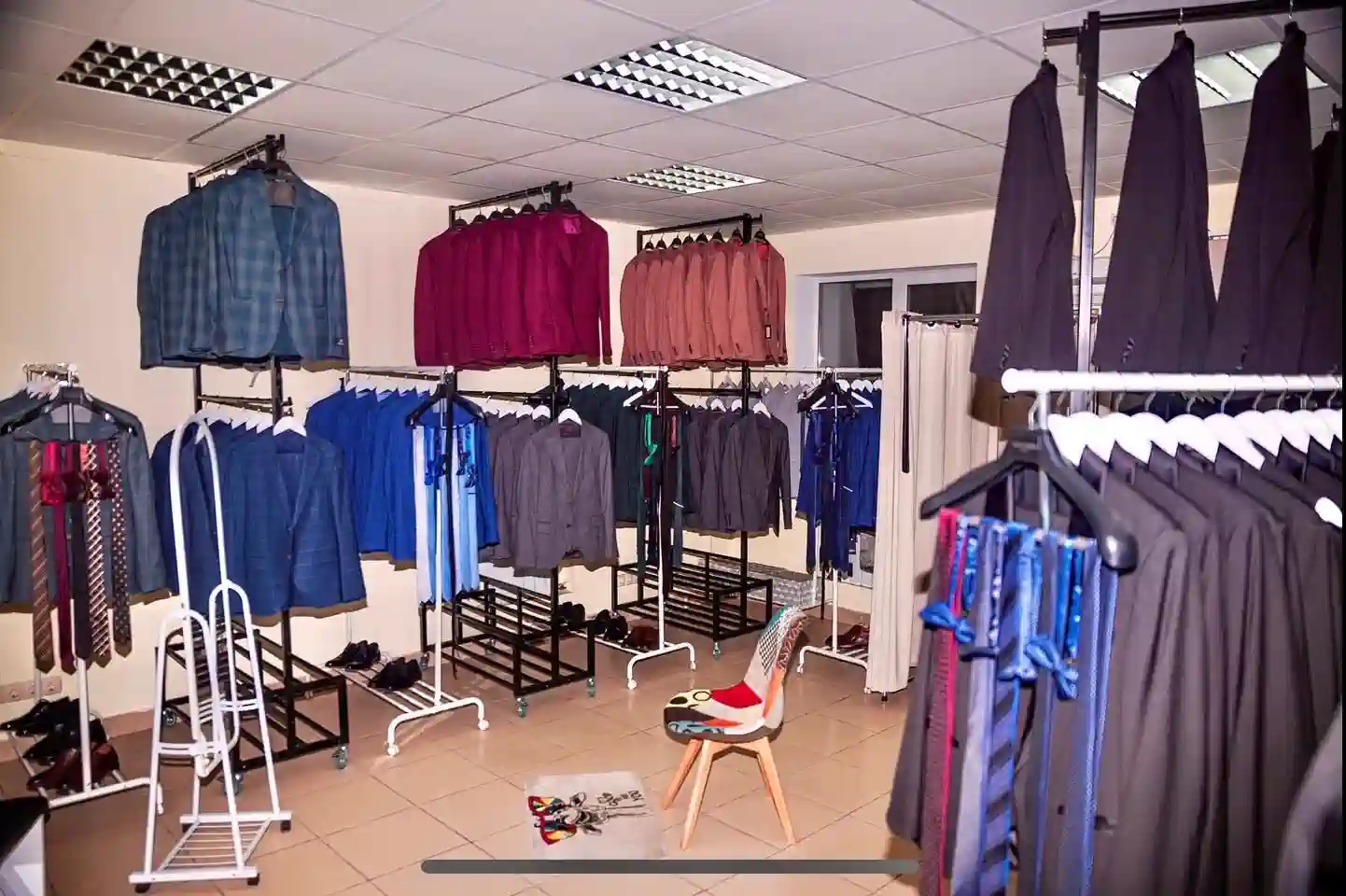 Прокат мужских костюмов в Екатеринбурге